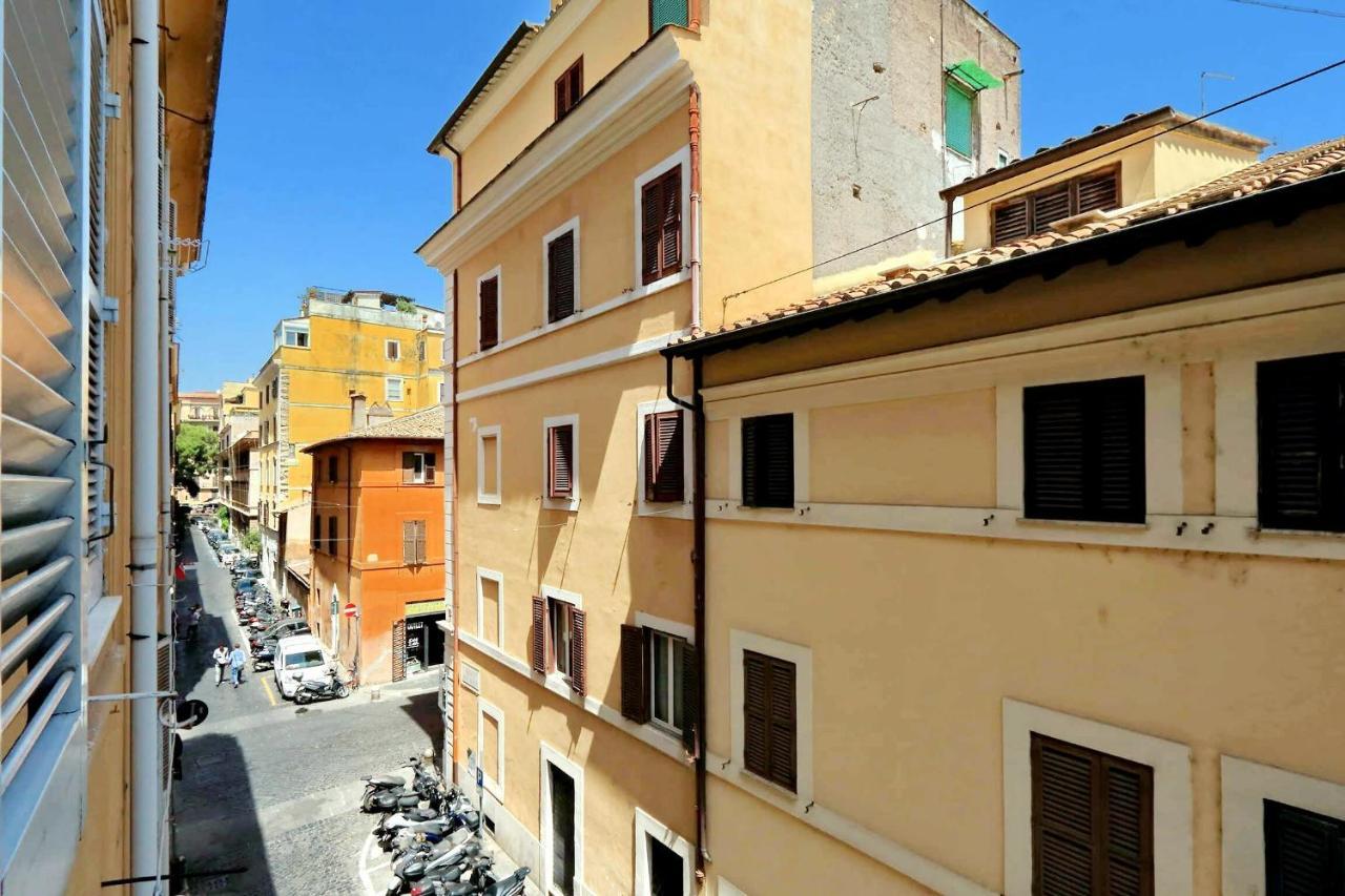 Borgo Pio Apartment Rome Exterior photo